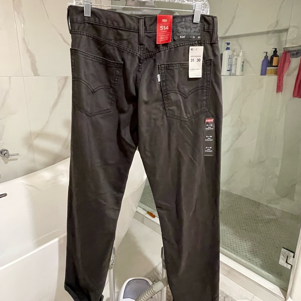 Levi’s 514 31x30 Dark Gray Almost Black New With Tags
